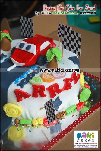 images of cars cakes. racing-car-cake-for-arrel-maki